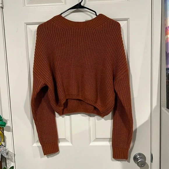ELODIE Crewneck Cropped Sweater in Rust XL 🧡 - Picture 1 of 5